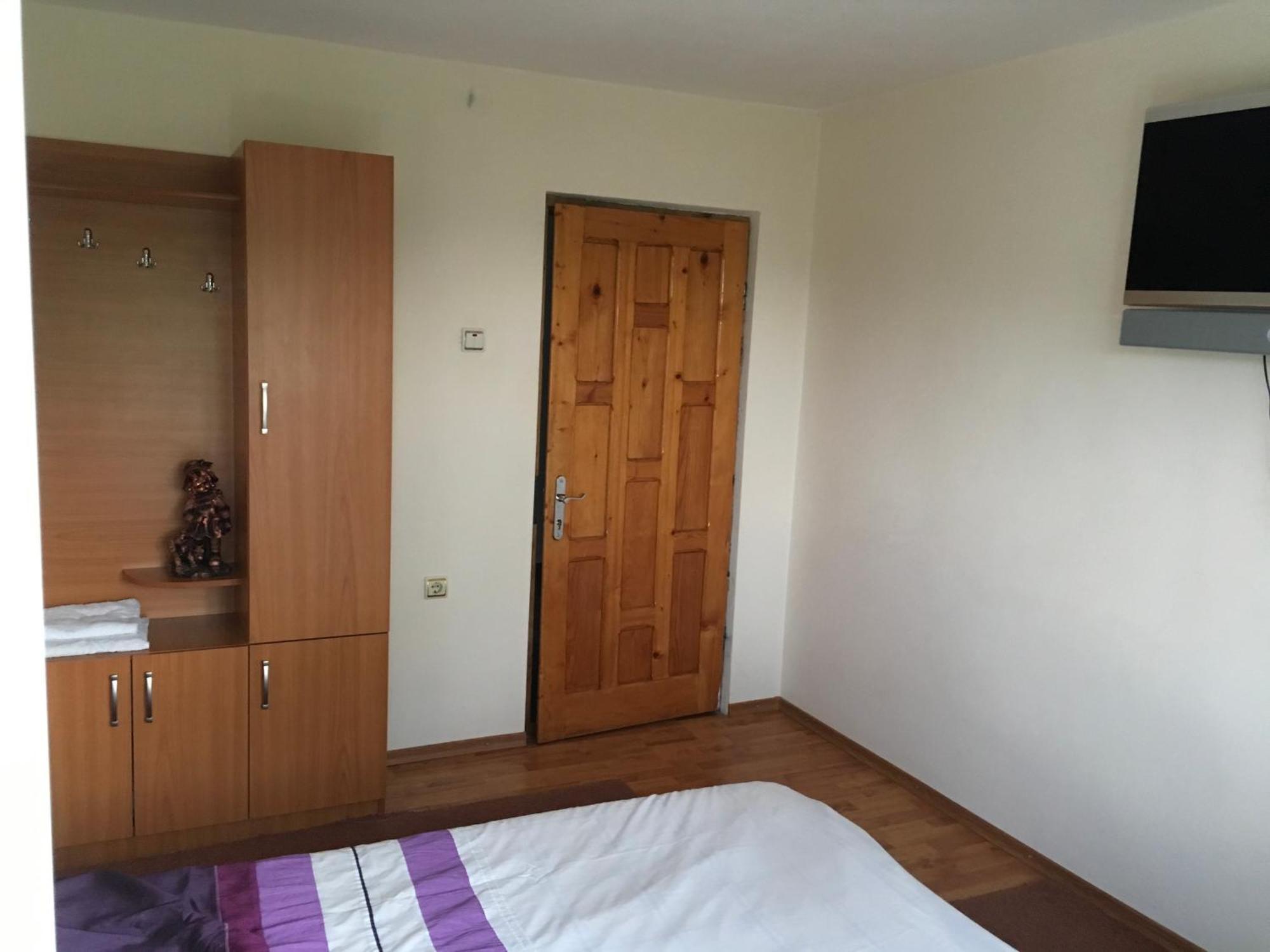 Casa Pelerinului Apartment Capatineni-Paminteni Ngoại thất bức ảnh